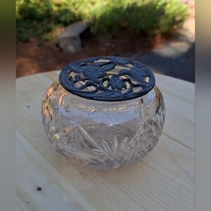 Vintage Clear Cut Glass Vanity Jar Hair Receiver Popourri Jar